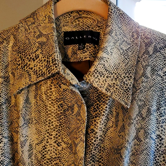 Gallery Jackets & Blazers - Gallery Snakeskin Trench Coat Size S